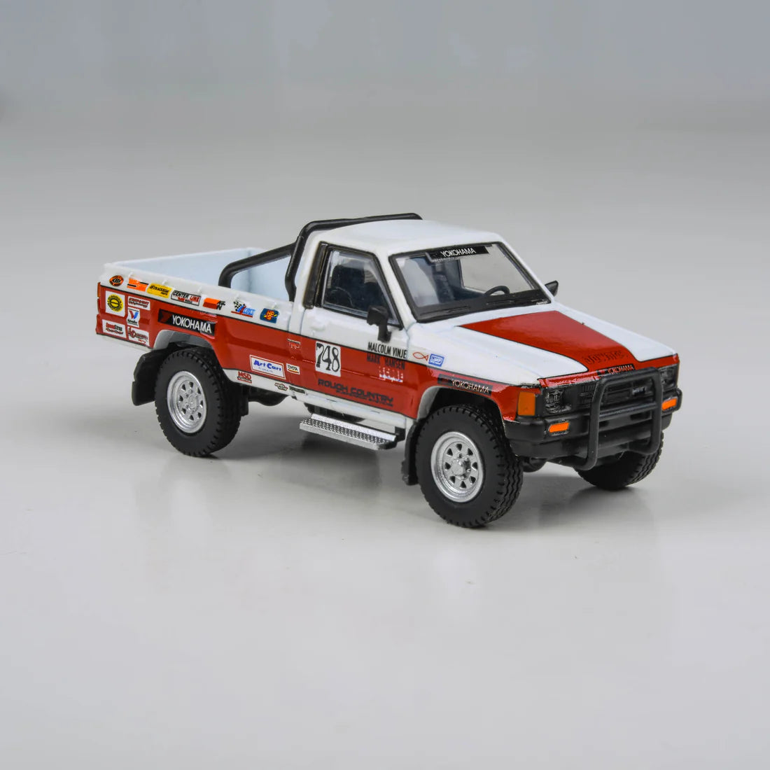Toyota Hilux 1987 Mojave 250 Scale 1:64 Die-Cast Model Car Toy – Classic Pickup Truck Collectible for Kids & Collectors