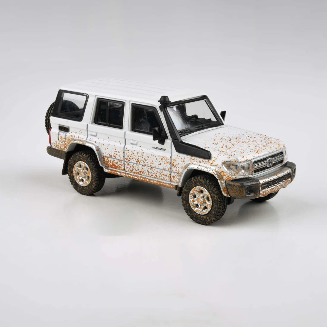 Toyota 2014 Land Cruiser 76 Off Road Effect Scale 1:64 – Die Cast Toy Car for Kids, Collectors & Miniature Vehicle Lovers